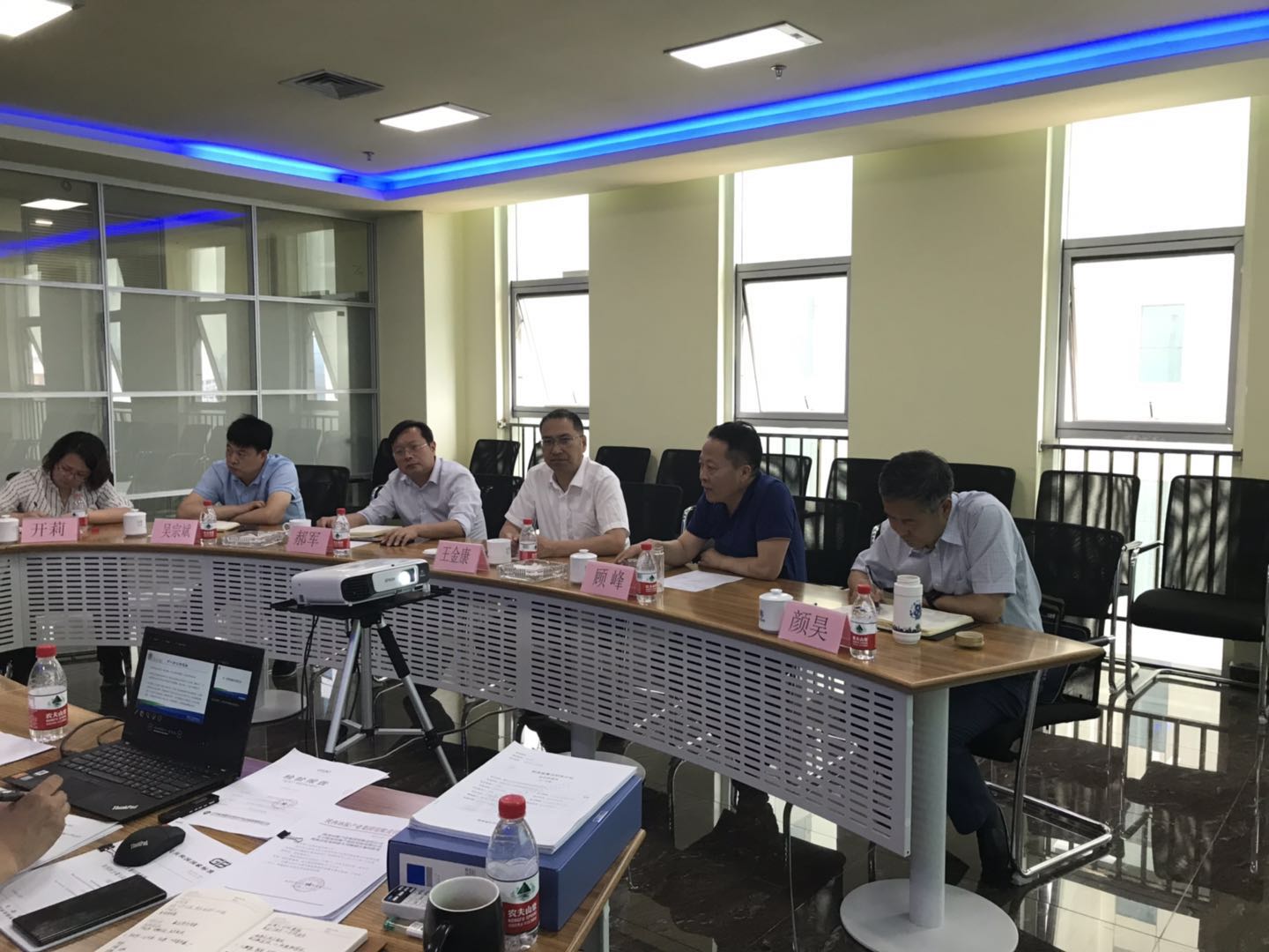 20190524通訊稿-集團公司總經理顧峰帶隊到研究院調研指導工作1.jpg