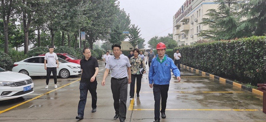 禮泉縣縣委書記程文杰赴三秦環保股份公司下屬省危廢處置中心調研.jpg