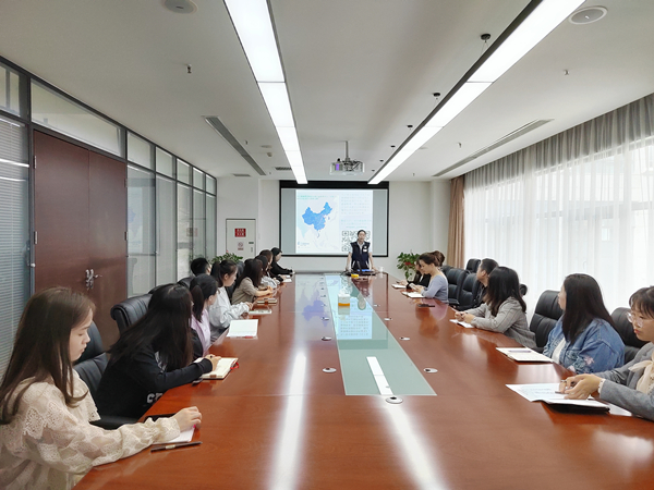 1632963596296708H2ol.jpg 智信公司開展“珍愛生命 關愛健康”主題講座培訓_副本.jpg