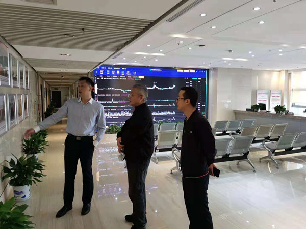 投資公司赴湖北碳排放權交易中心調研_副本.jpg