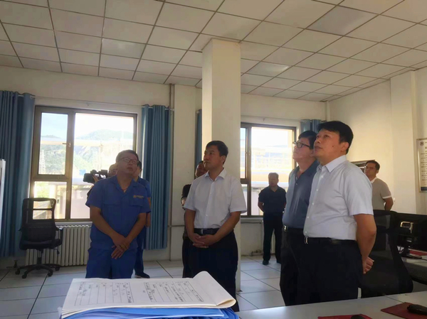1658458757840784Mvac.jpg 陜西省生態環境廳黨組成員、副廳長張金東到水環境公司子長污水處理廠調研_副本.jpg
